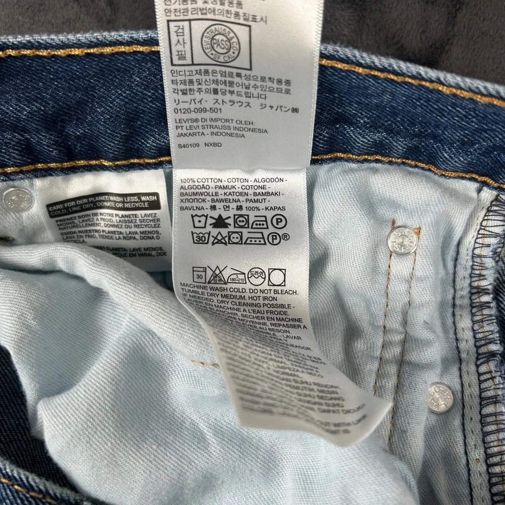 Levis please see